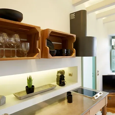 Yellow Orchid Cycladic House *