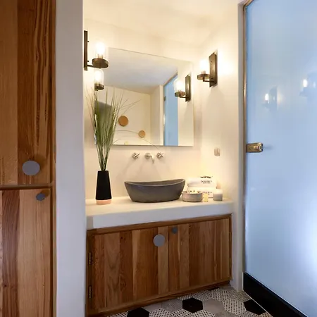 Aparthotel Yellow Orchid Cycladic House *