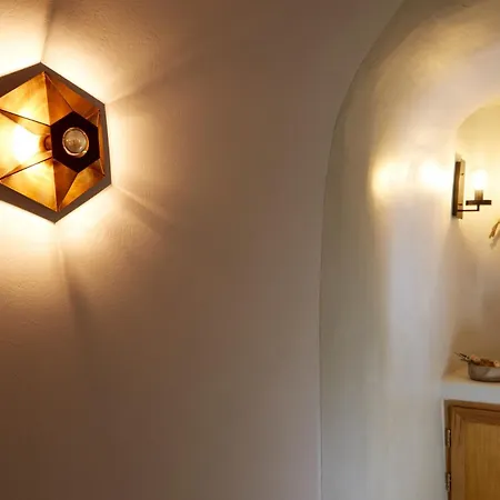 Aparthotel Yellow Orchid Cycladic House *