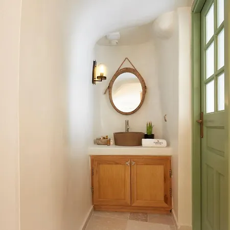 Yellow Orchid Cycladic House Aparthotel Pyrgos Kallistis