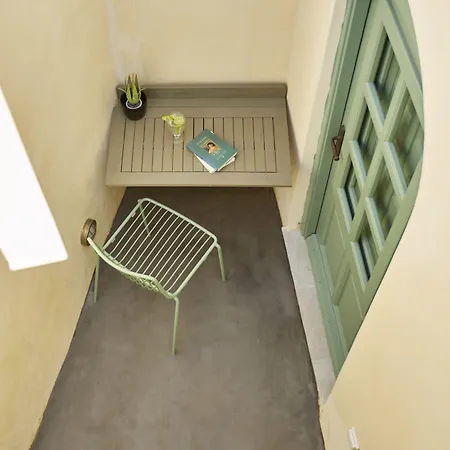 Yellow Orchid Cycladic House 4* Pýrgos