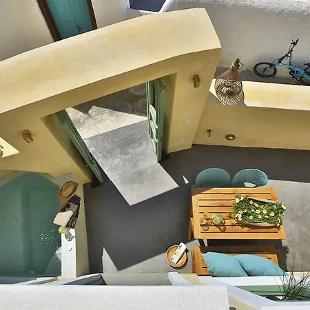 Yellow Orchid Cycladic House 4*