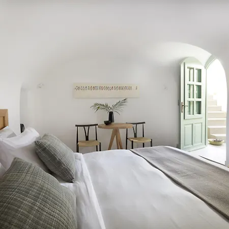Aparthotel Yellow Orchid Cycladic House 4*